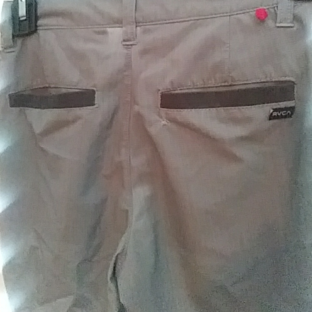 Boys RVCA shorts - Picture 3 of 3